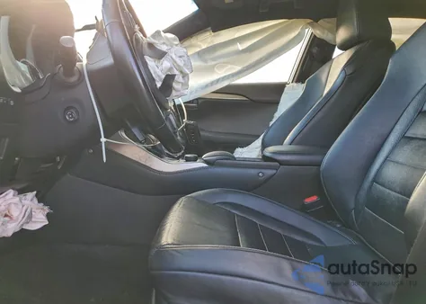 2017 Lexus Nx 200T Base z USA, uszkodzony, nr VIN JTJBARBZXH2139619